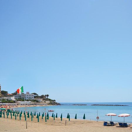 Beautiful Home In Fiumicino With Wifi Exterior photo