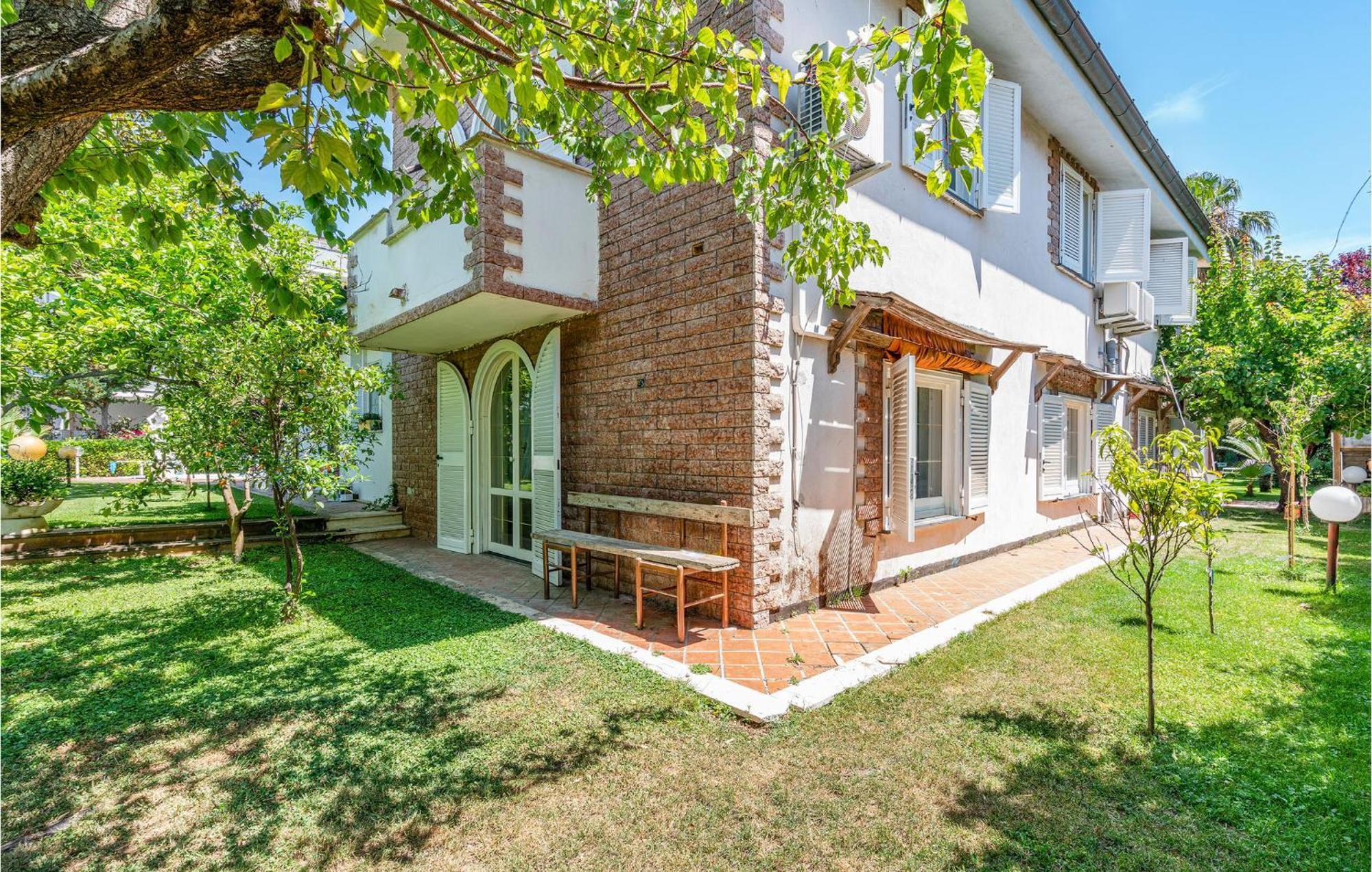 Beautiful Home In Fiumicino With Wifi Exterior photo